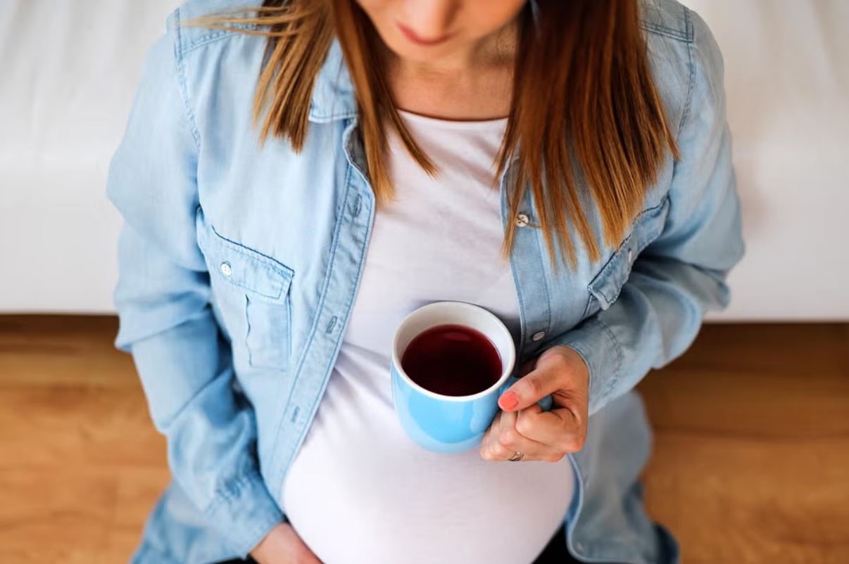 چای در بارداری| چای سیاه و سبز در دوران بارداری